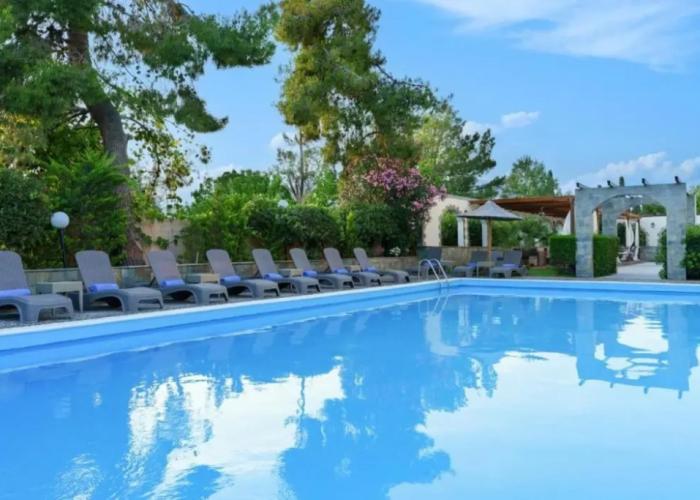 Stefania Beach Hotel