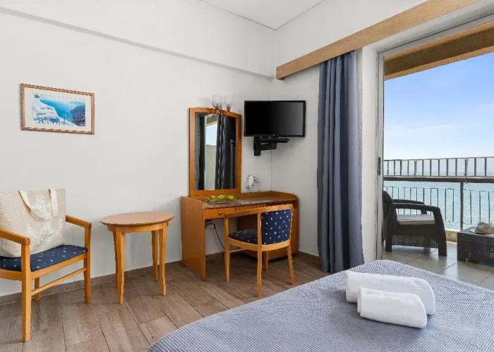 Stefania Beach Hotel