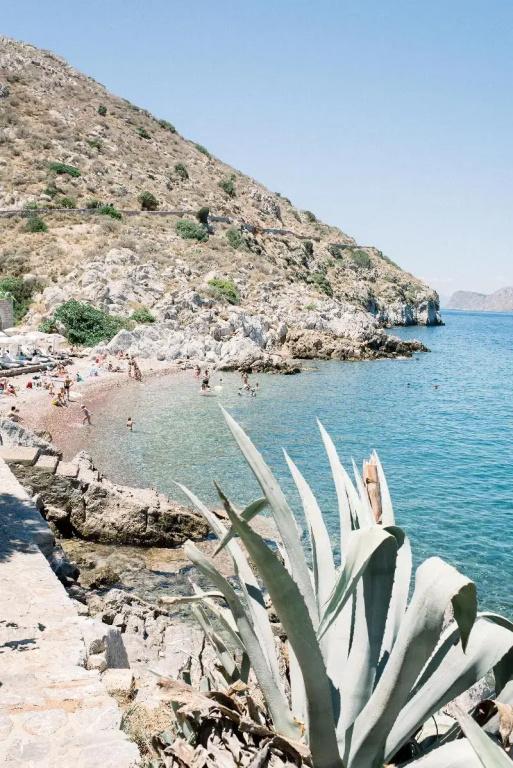 фото Hydra Hotel