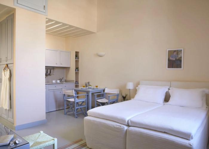 Hydra Hotel
