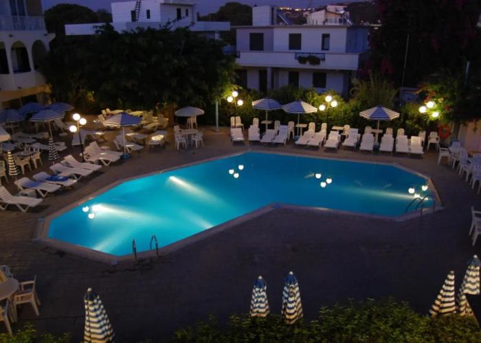Kassandra Family Aparthotel & SPA