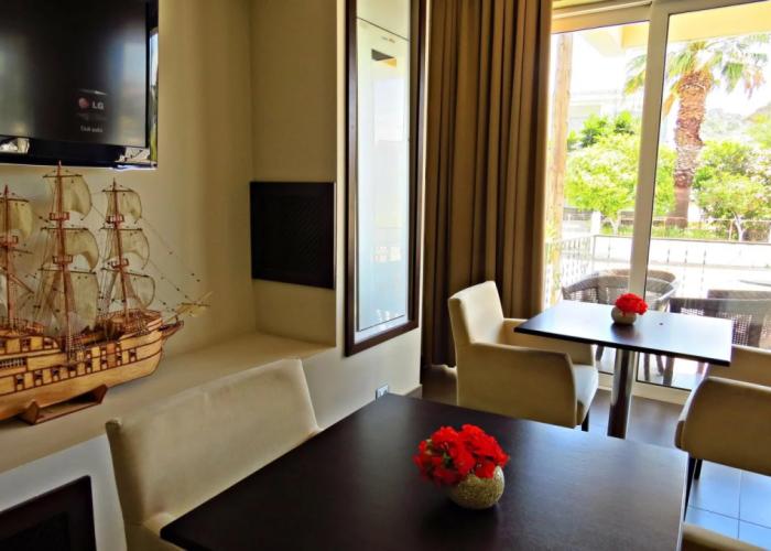 Maritime Hotel Aparts