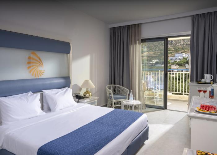 Mare Blue Hotel