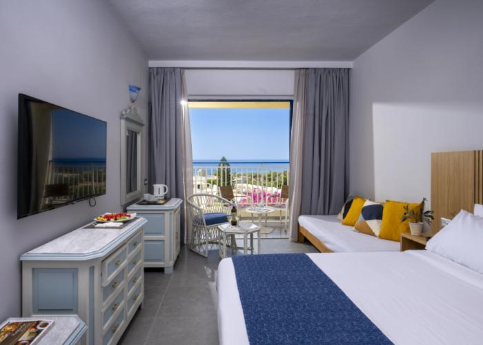 Mare Blue Hotel