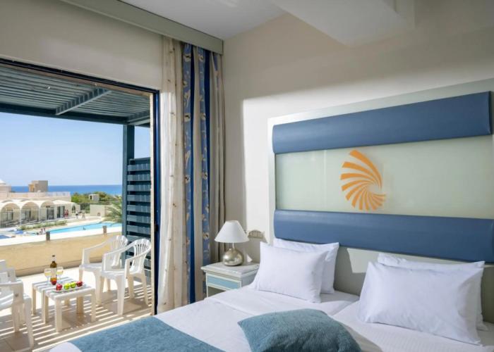 Mare Blue Hotel