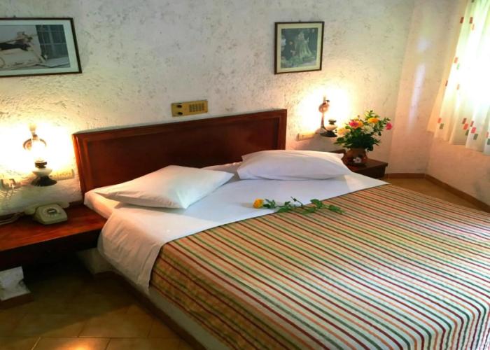 Kastro Studios Apartments