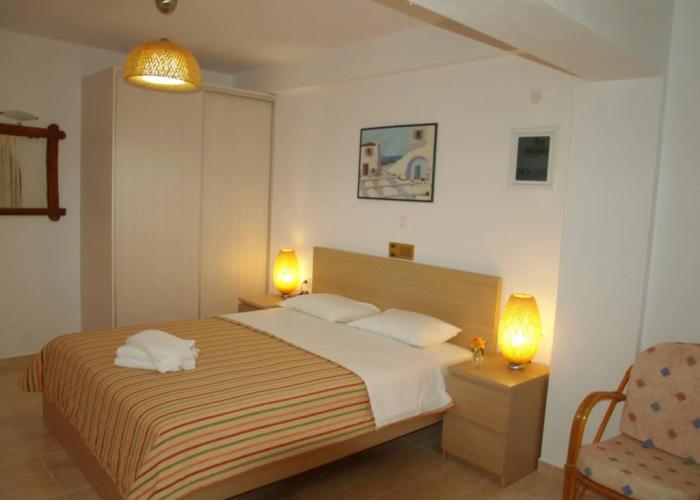 Kastro Studios Apartments