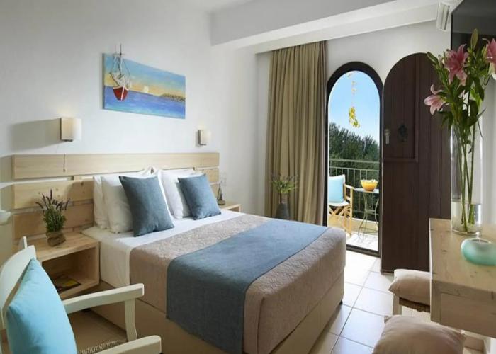 Coriva Beach Hotel & Bungalows