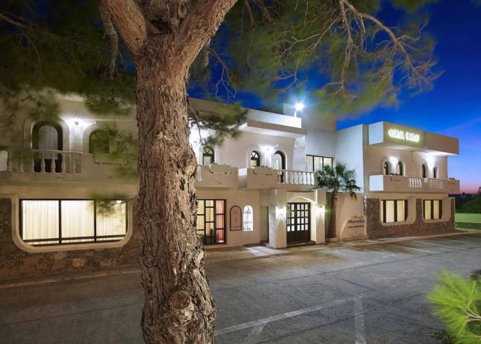 Coriva Beach Hotel & Bungalows