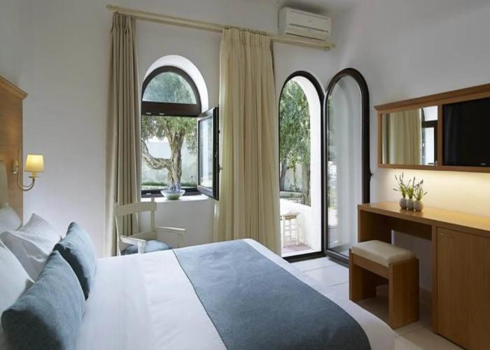 Coriva Beach Hotel & Bungalows