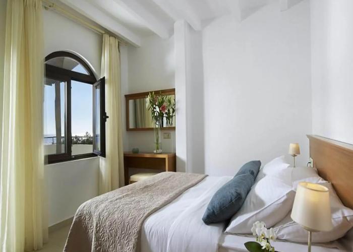 Coriva Beach Hotel & Bungalows