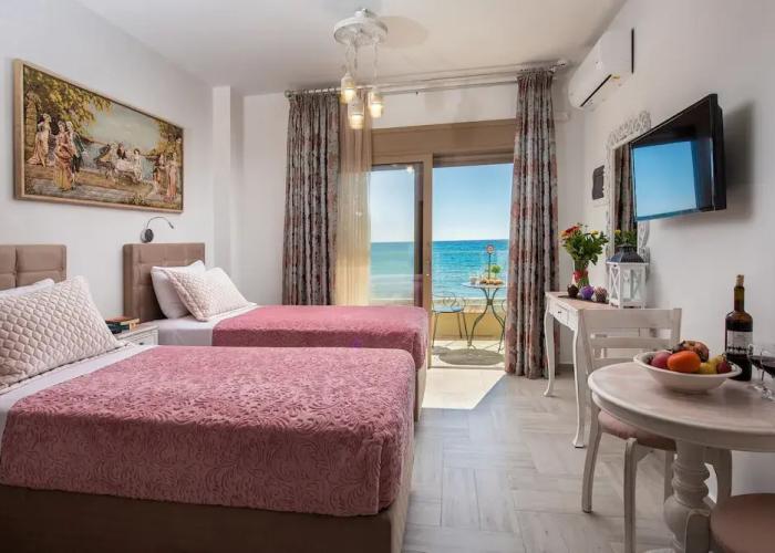 Elimia Suites & Studios