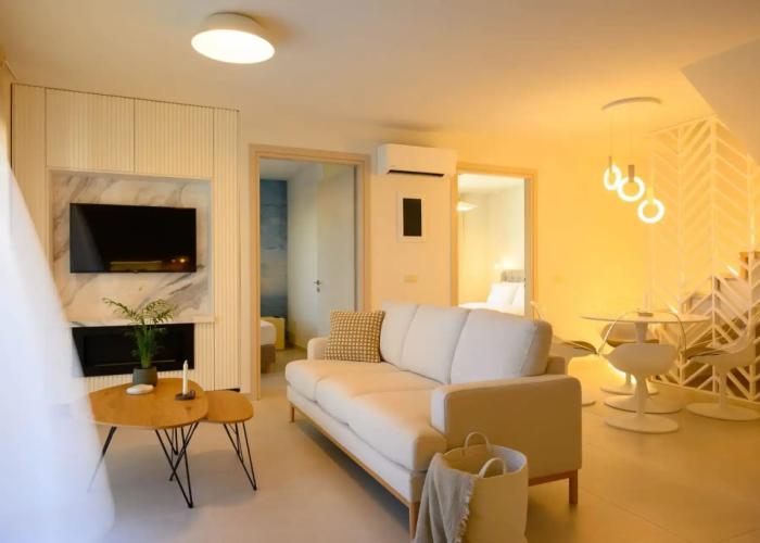 Kalos Luxury Homes