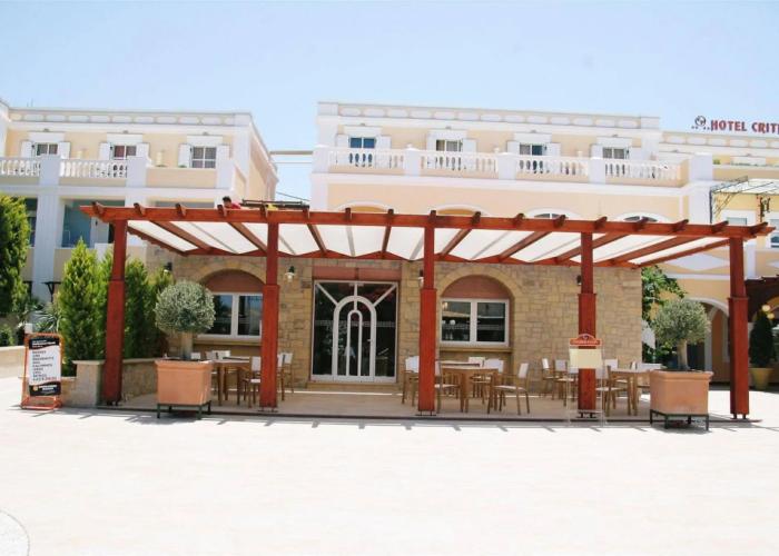 Crithoni's Paradise Hotel