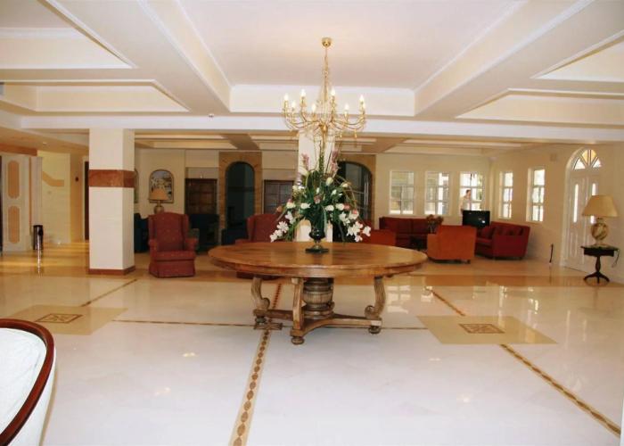 Crithoni's Paradise Hotel