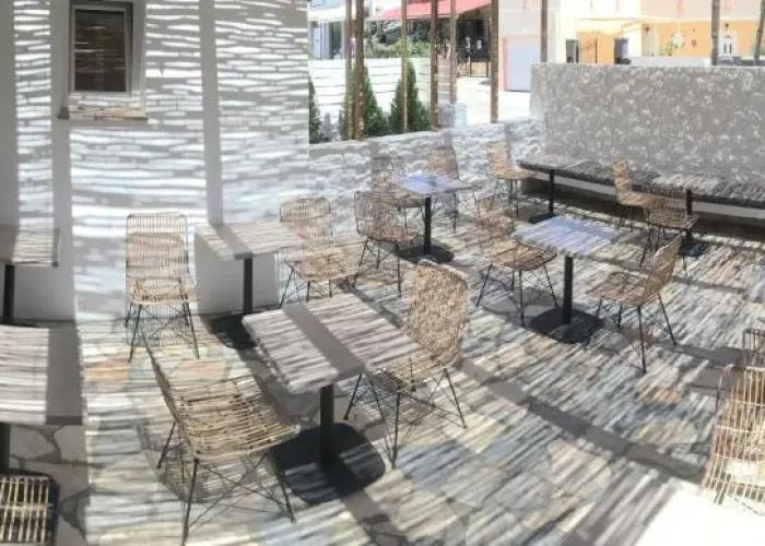 Aellia Hotel & Suites