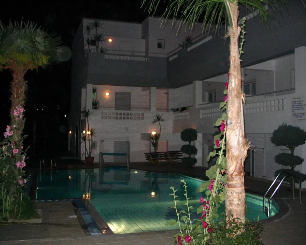 фото Emerald Hotel