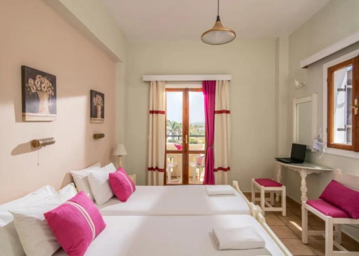 Semiramis Apartments by Estia