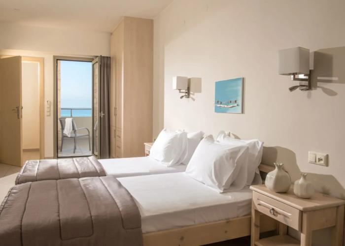Malliotakis Beach Hotel by Checkin