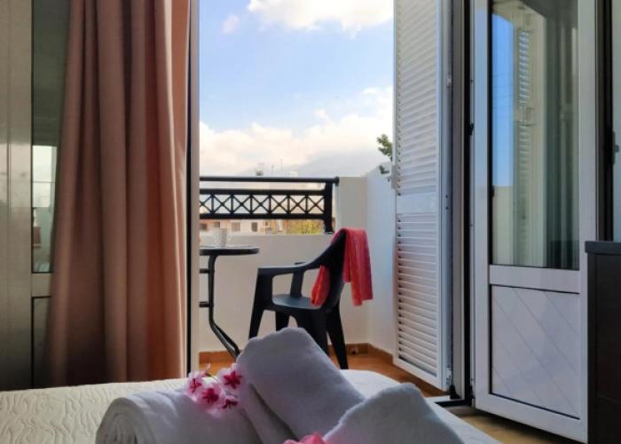 Kostas Apartments
