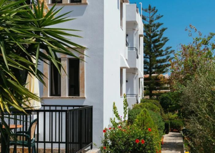 Paradise Hotel Apartments