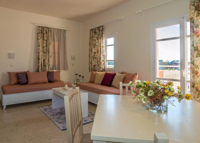Manolis Apartments