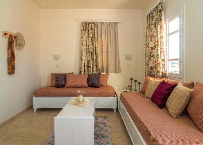 Manolis Apartments