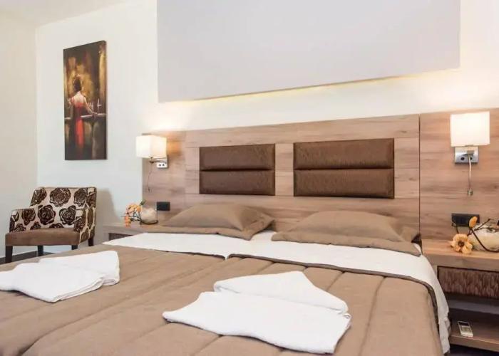Hotel Dionysos Studios