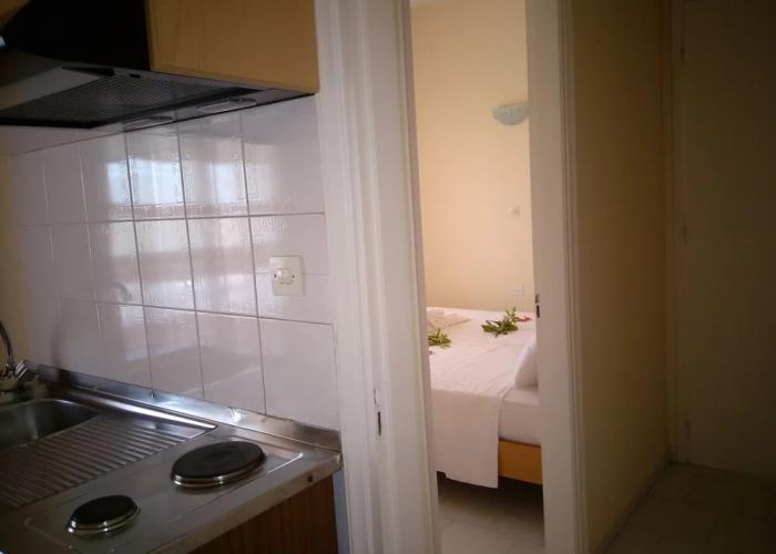 Aragorn Studios & Apartments