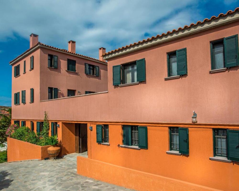 The Varos Residences Hotel