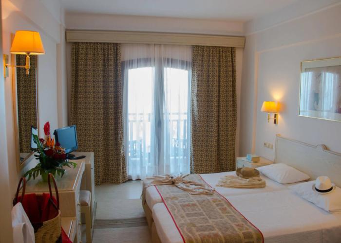 Creta Star Hotel