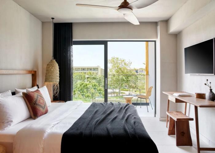The Syntopia Hotel