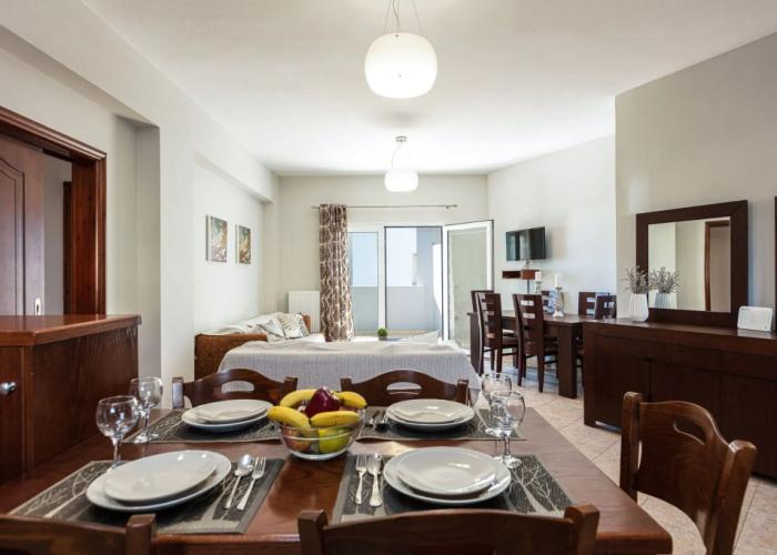 Helena's Aparthotel