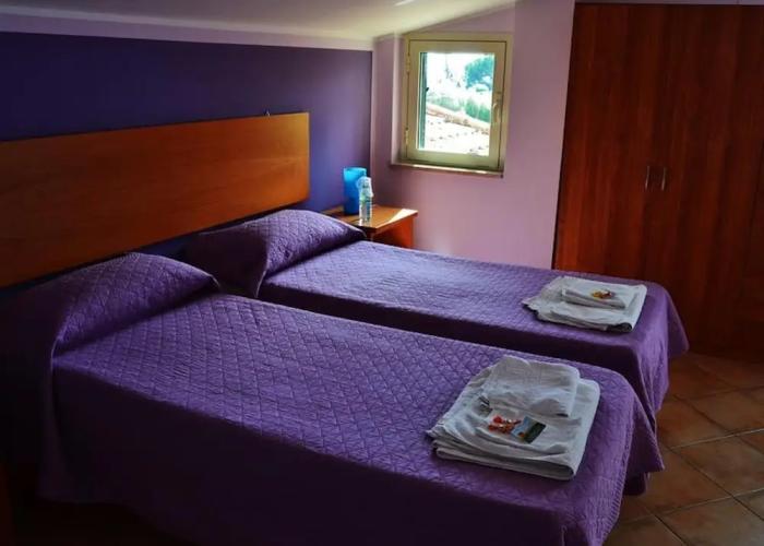 Room-blue Room - B&B S Elia