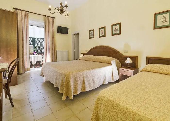 Hotel Pensione Monti