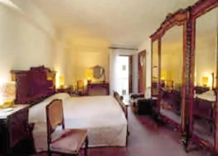 Hotel Moderno