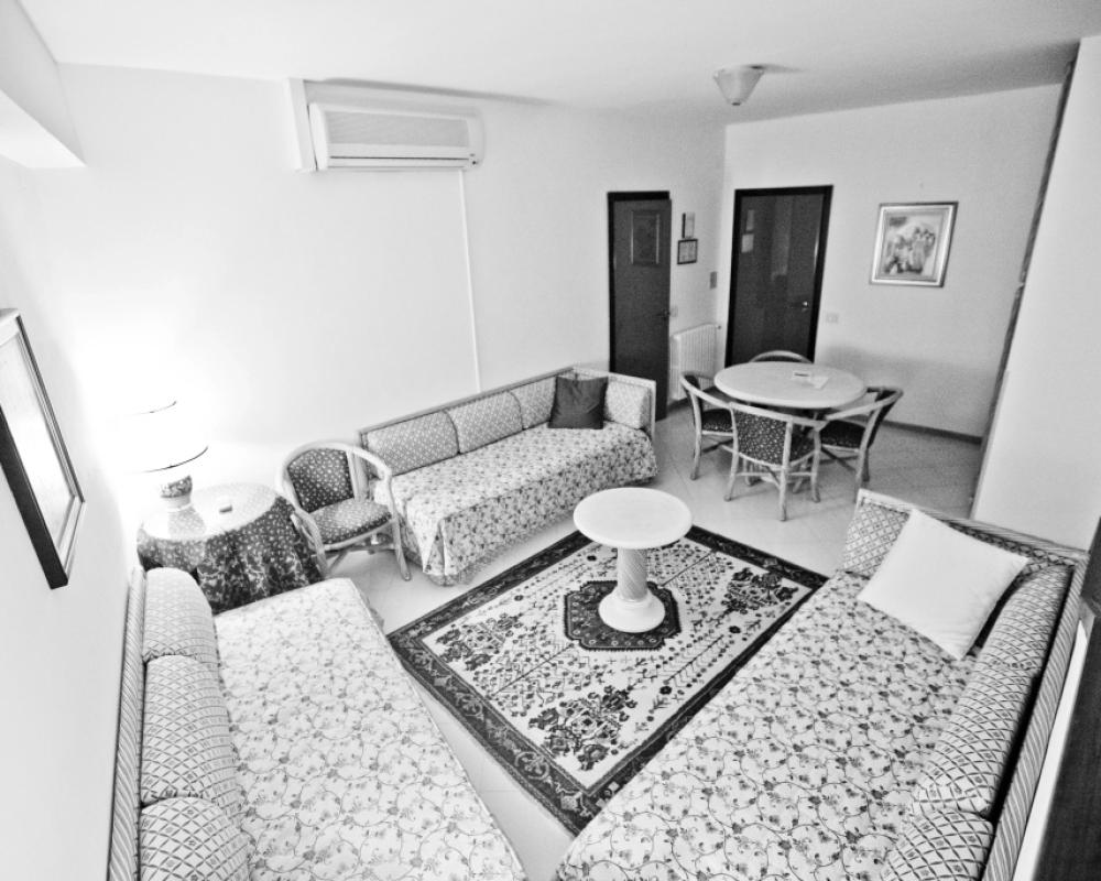 фото Hotel Elimo