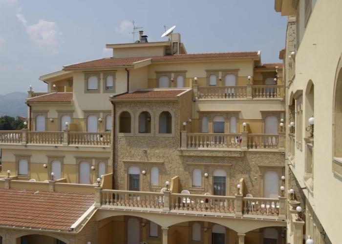 Hellenia Yachting Hotel