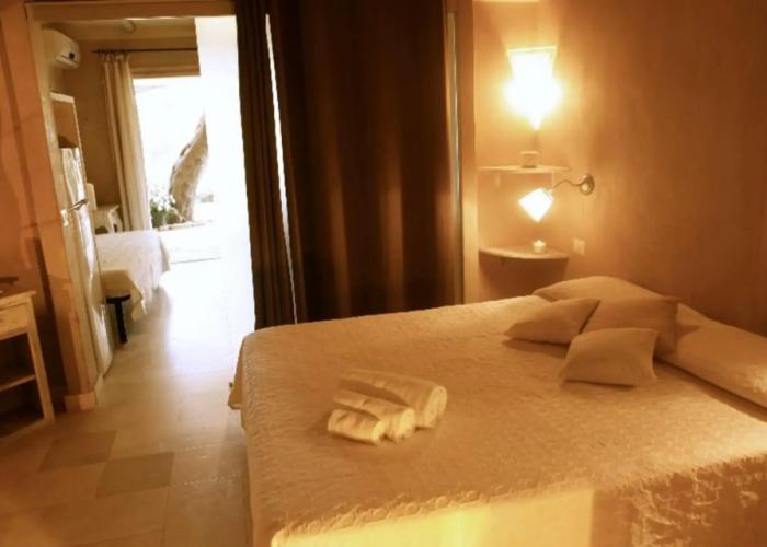 Baia de Bahas Residence