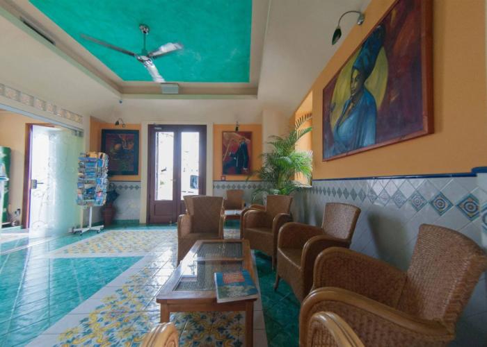 Petit Hotel