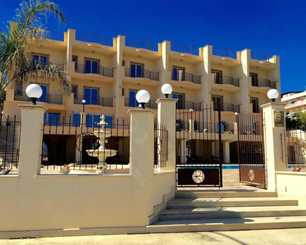 Hotel Riviera Palace