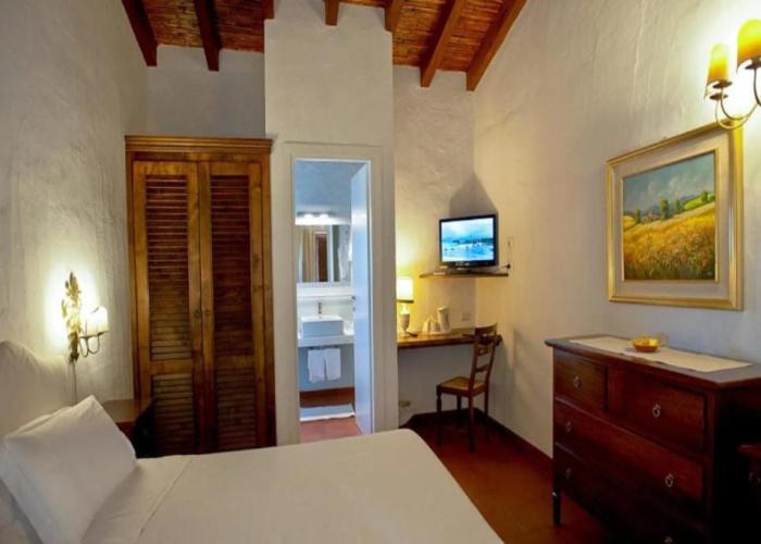 Nora Club Hotel