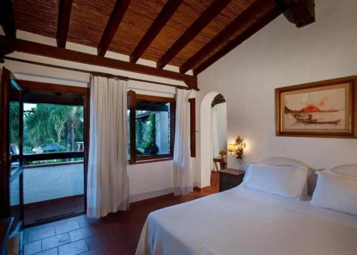 Nora Club Hotel