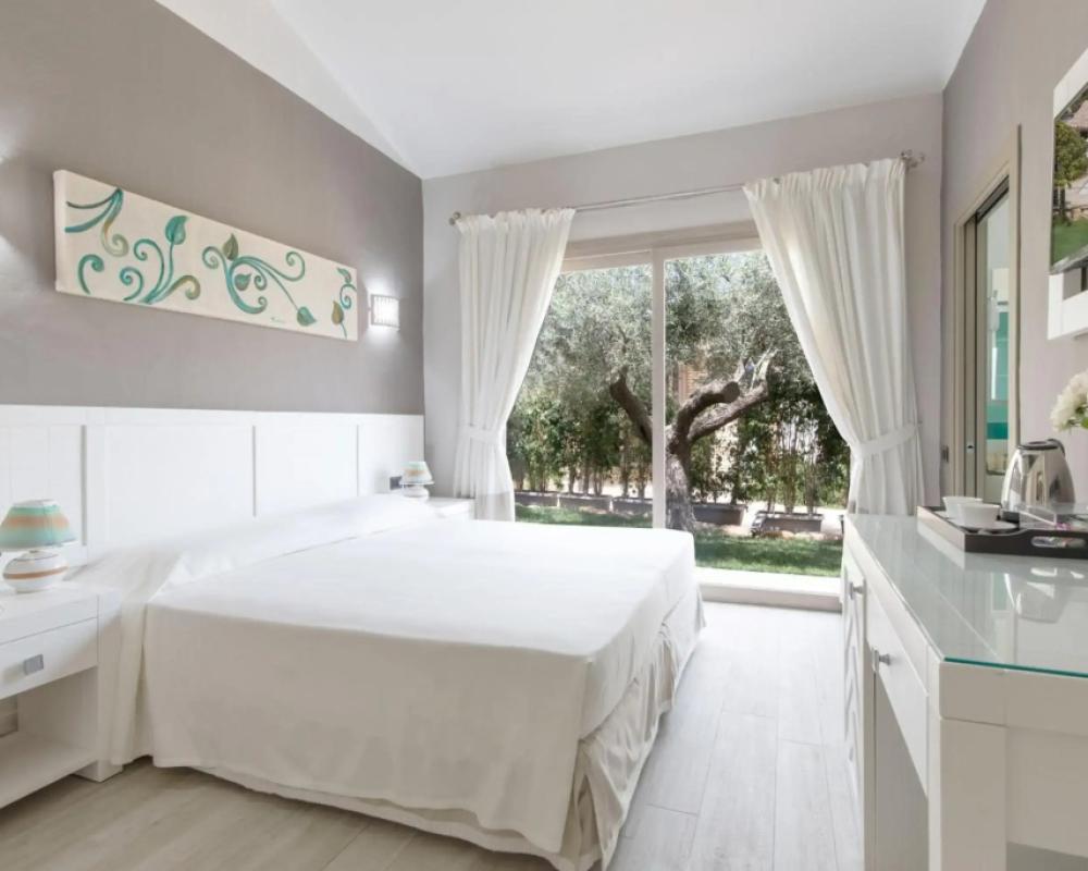 фото Eliantos Hotel