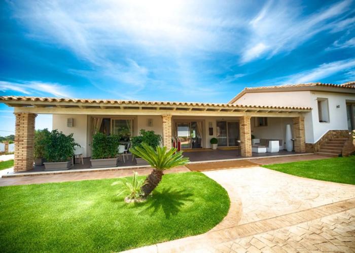 Eliantos Hotel