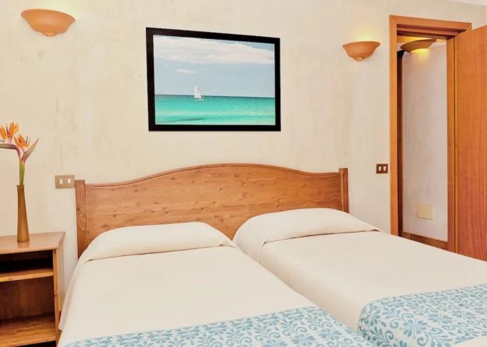 Residence con piscina a 250 mt dal mare