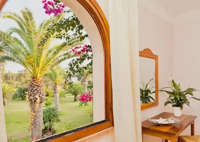 Residence con piscina a 250 mt dal mare