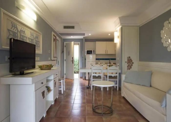 Tranquil Lantana Resort Hotel & Apartments 1 Bedroom Room Apartment Sleeps 5 per