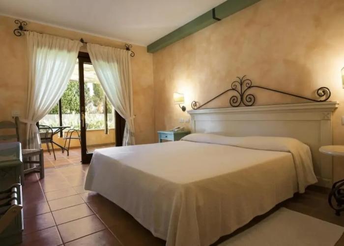 Tranquil Lantana Resort Hotel & Apartments 1 Bedroom Room Apartment Sleeps 5 per