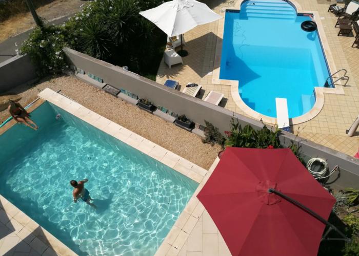 Art House Margine Rosso
